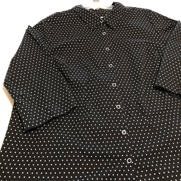 D&Co Ladies 2X Black button down blouse - Picture 4 of 6